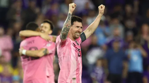 Lionel Messi festeja su doblete con Inter Miami ante Orlando City.