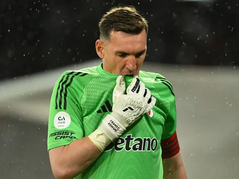 Armani, al menos un mes más afuera