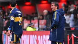 Leandro Paredes y Claudio Úbeda dialogan.