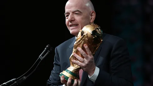 FIFA permitirá pausas comerciales en ambos tiempos durante el partido