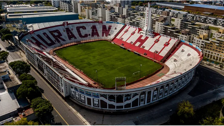 ¿Huracán vs. River se juega sin público por el derrumbe en Parque Patricios?