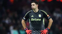 Dibu Martínez podría ser sancionado por la FA,