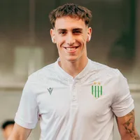 Sorpresa en el fútbol argentino: Auzmendi pasaría de Banfield a Lanús