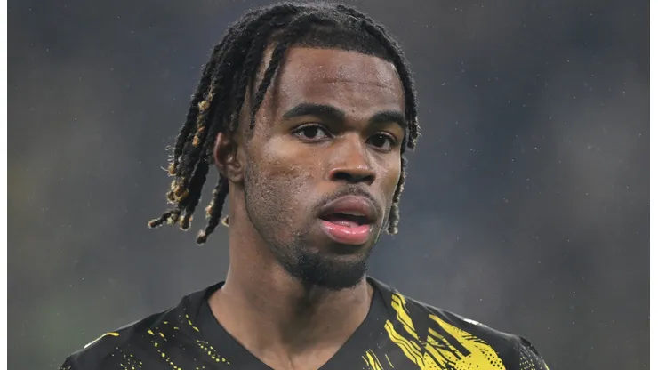 Carney Chukwuemeka, jugador de Borussia Dortmund.