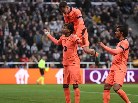 Newcastle y Barcelona se dejaron las emociones para el final y empataron en Inglaterra