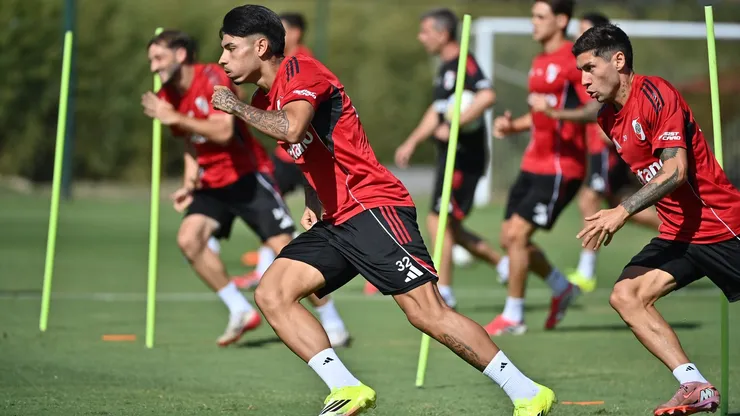 River hoy: confirman venta de un jugador que se creía cedido, el puesto que Coudet quiere reforzar y la lista de convocados