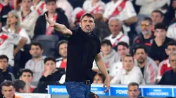 El Chacho Coudet se estrena como técnico de River.