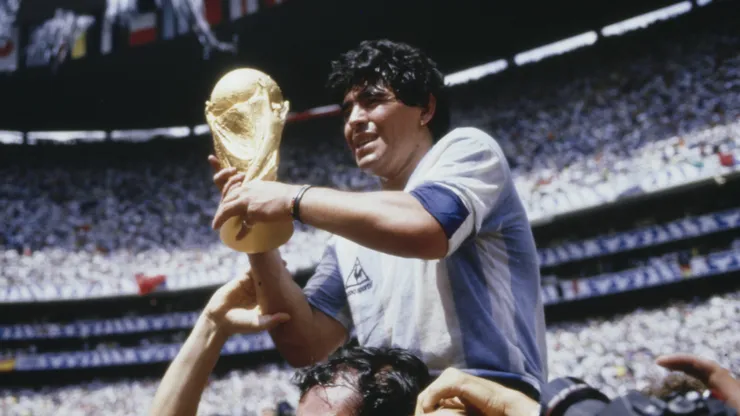 Diego Maradona celebra el Mundial de México en 1986.
