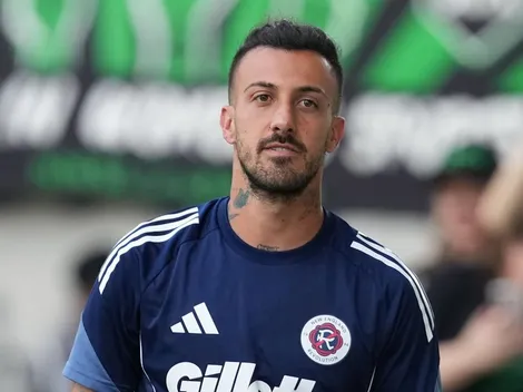 Jugó más de una década en la MLS, fracasó en su regreso al fútbol argentino y fue ofrecido a San Lorenzo como jugador libre