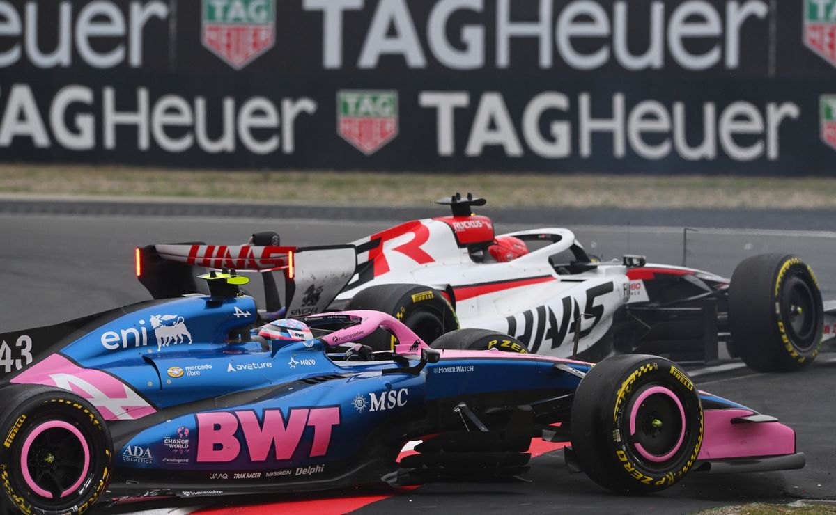 Esteban Ocon se expresó por el choque con Franco Colapinto en China y hubo  respuesta: "Nos vemos pronto" - Bolavip Argentina