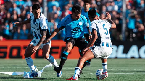 Belgrano y Talleres chocan en Alberdi.