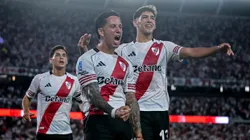 Driussi festeja su gol con River ante Sarmiento.