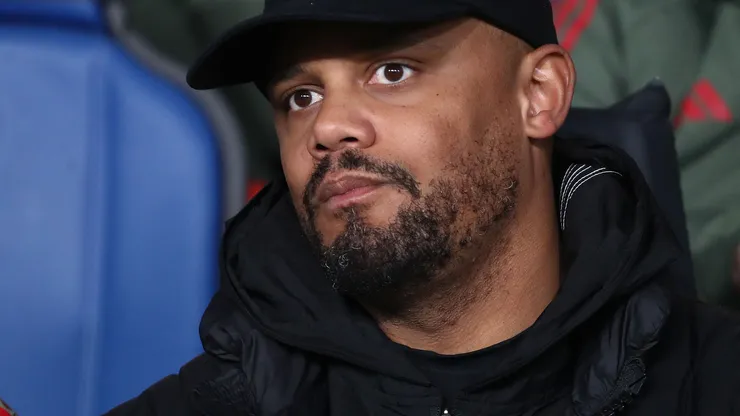 Vincent Kompany resolvió el problema de arqueros en Bayern Múnich