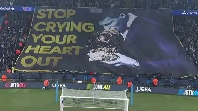 La pancarta que desplegaron