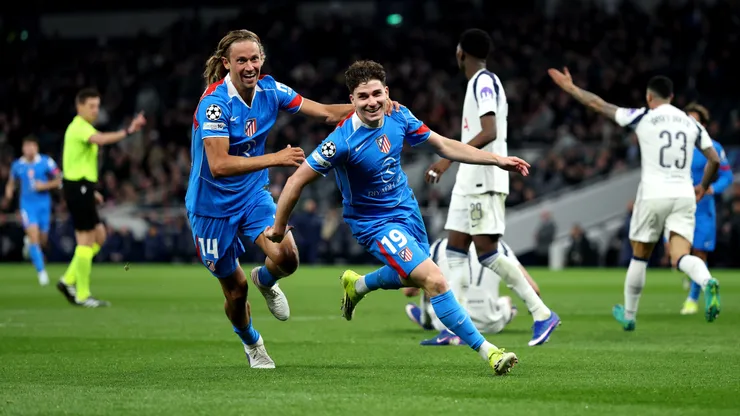 Julián Álvarez celebra su gol ante Tottenham.