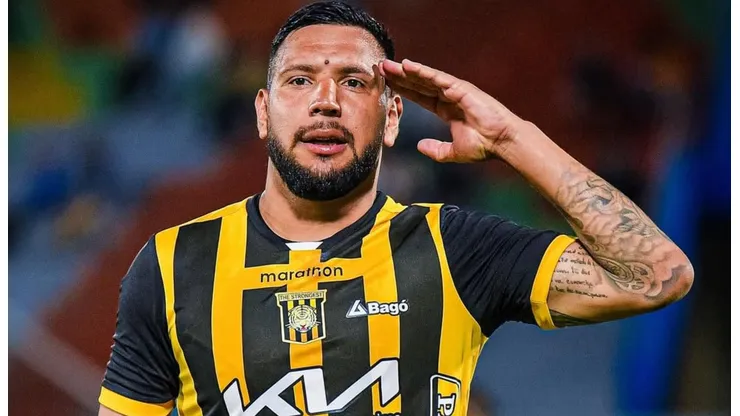 Andrés Chávez en su paso por The Strongest.