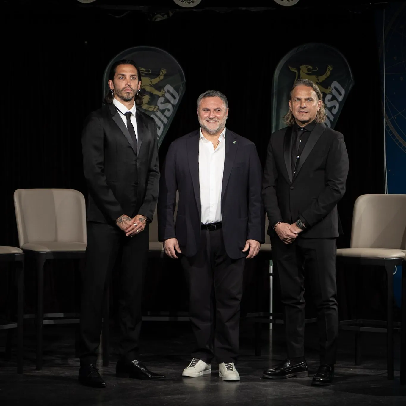 El Galgo con el presidente Caggiano en su presentación oficial. Foto FC Paradiso.