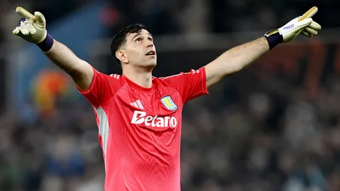 Dibu Martínez y Aston Villa, a cuartos de final de la Europa League