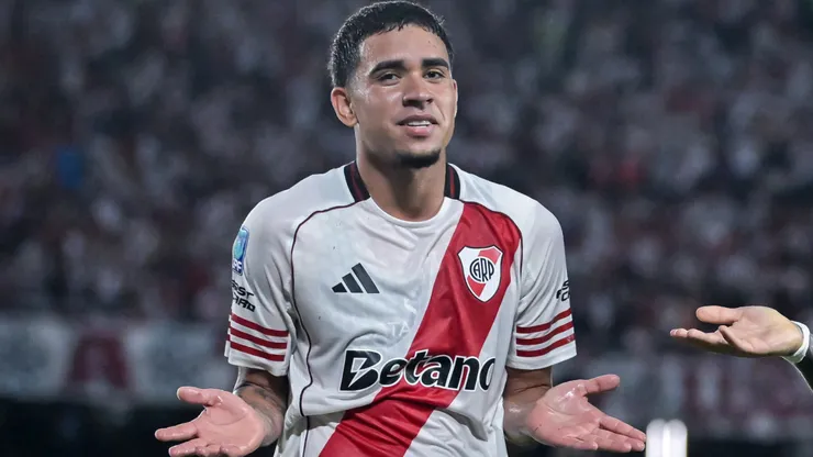Kendry Páez, futbolista ecuatoriano de River Plate.