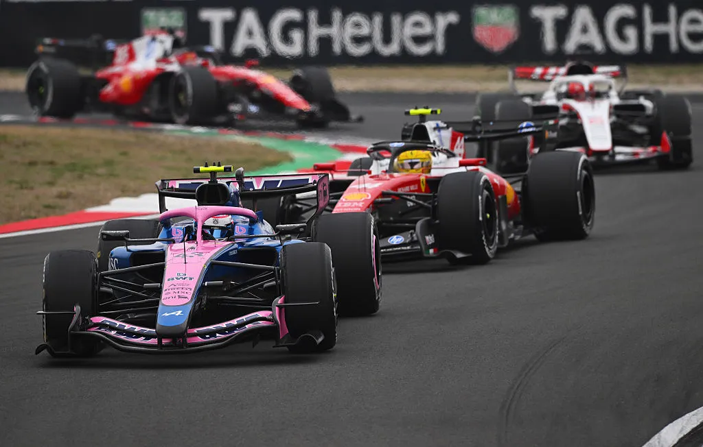 Franco Colapinto completó un par de vueltas en puestos de podio en el GP de China. (Getty)