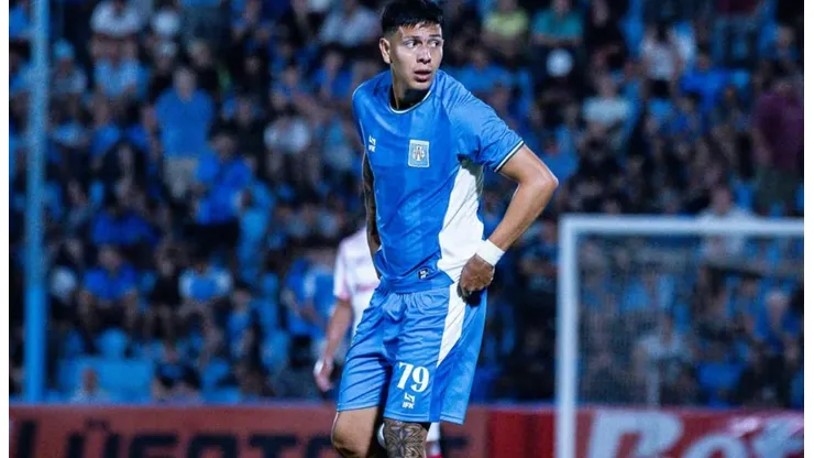 Tobías Leiva, futbolista de Estudiantes de Río Cuarto.