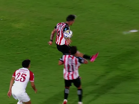 Salió a la luz el audio del VAR sobre la polémica mano en Huracán vs. Barracas Central