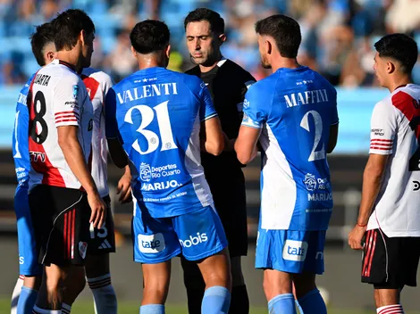 Se conoció el audio del VAR tras el gol anulado a Estudiantes de Río Cuarto ante River: “No tiene control total de su cuerpo”