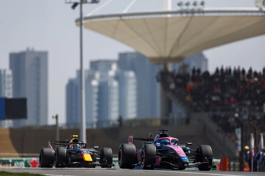 Se espera que el Alpine tenga mejor ritmo de carrera que el Red Bull en Japón. (Getty)