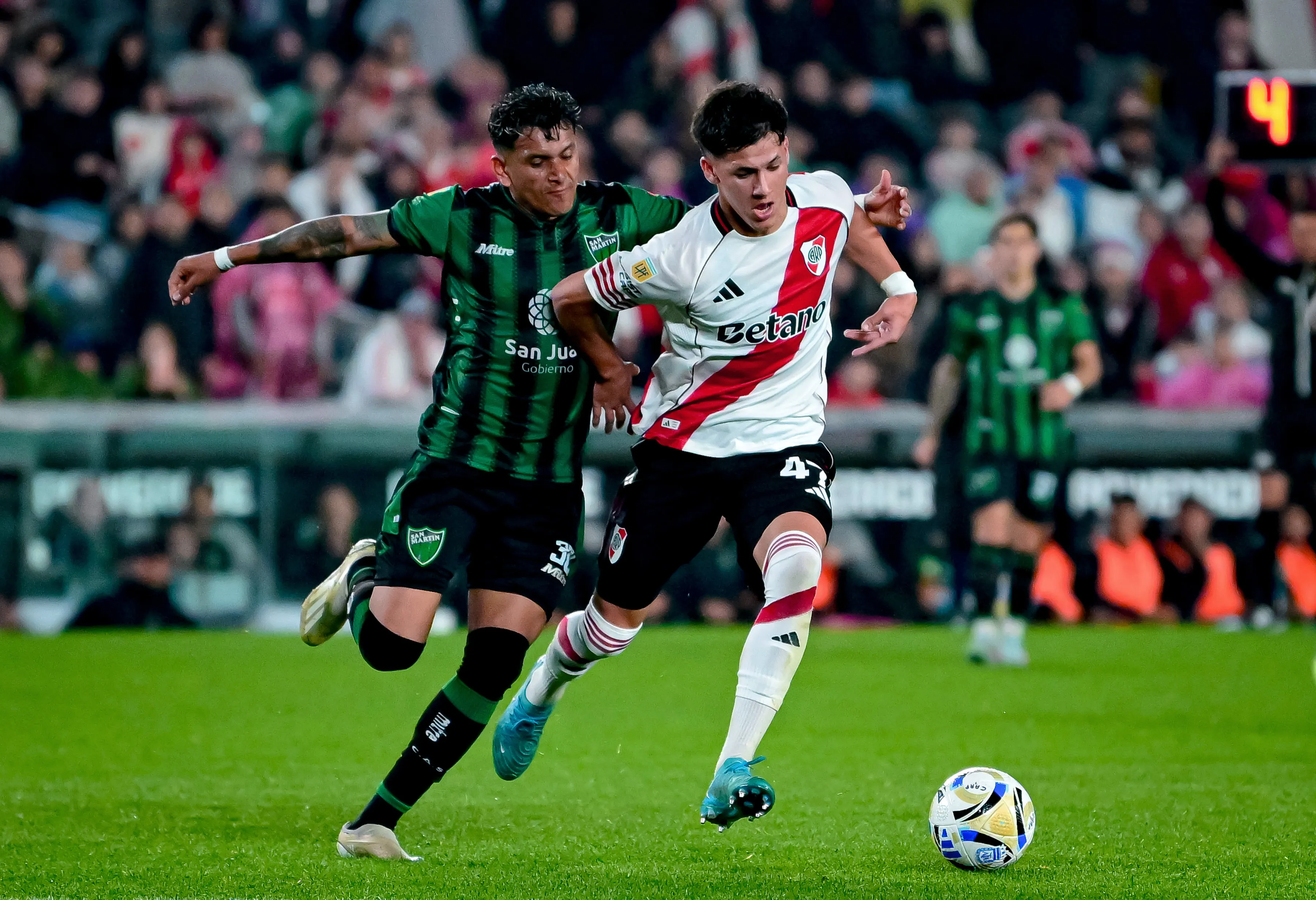 Juan Cruz Meza es el juvenil con más experiencia en Primera entre los convocados por Coudet.