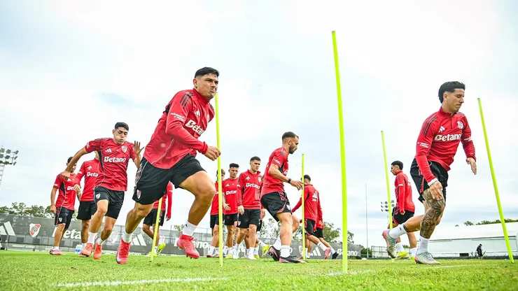 River hoy: los juveniles que subió Coudet, puerta abierta para Otamendi y más