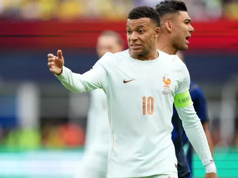 Francia resistió una expulsión y le ganó 2-1 a Brasil con goles de Mbappé y Ekitike