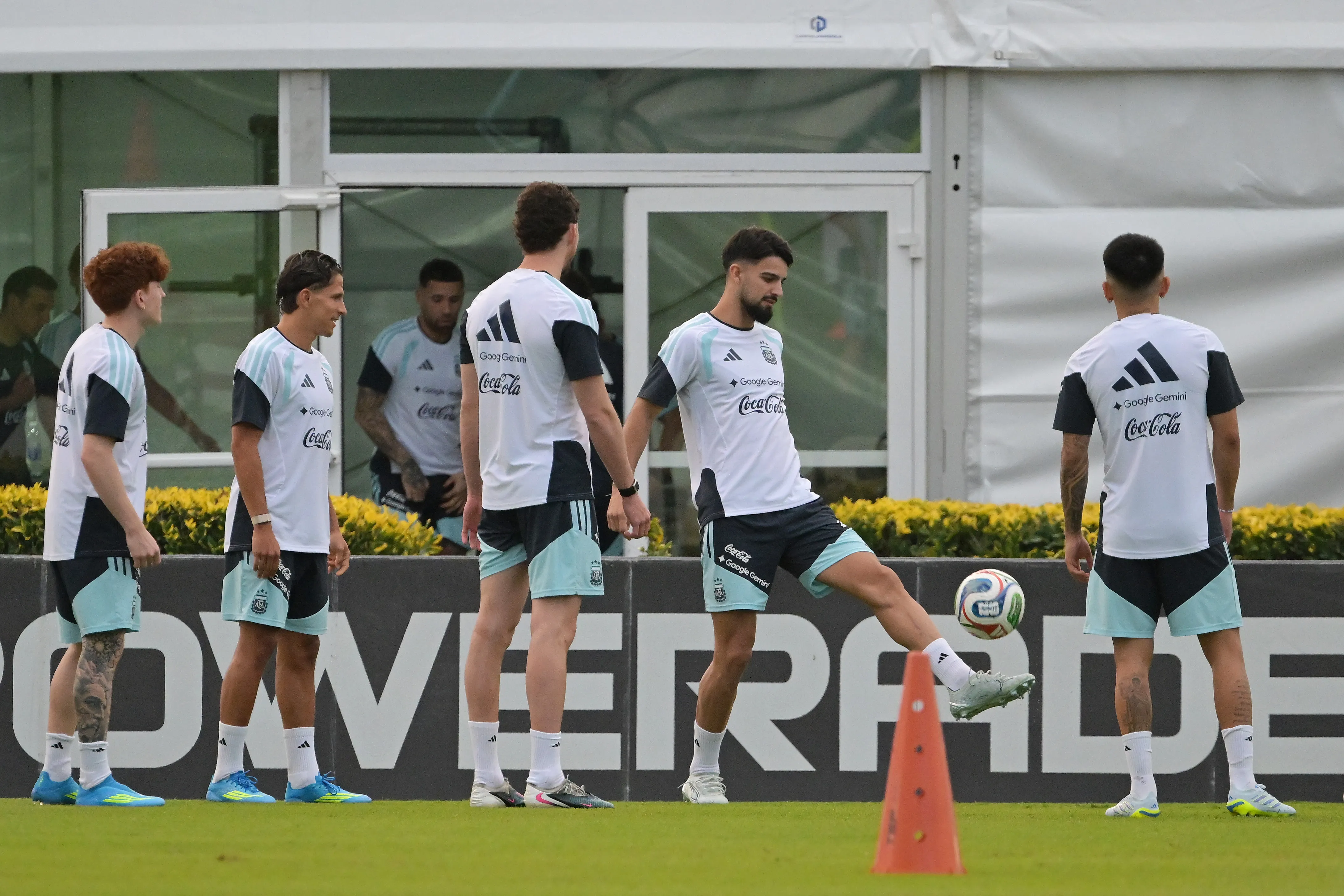 Flaco López corre con ventaja para ser el tercer nueve de la Selección Argentina en el Mundial.