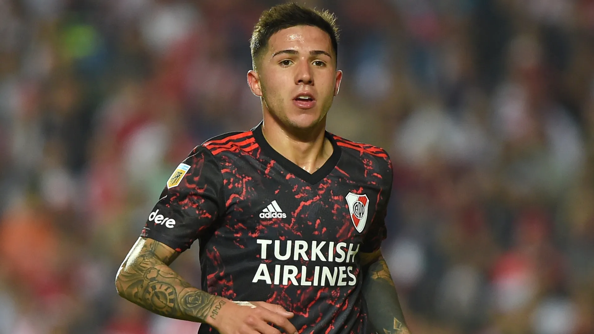 Enzo Fernández, durante su etapa en River Plate. (Foto: Getty).