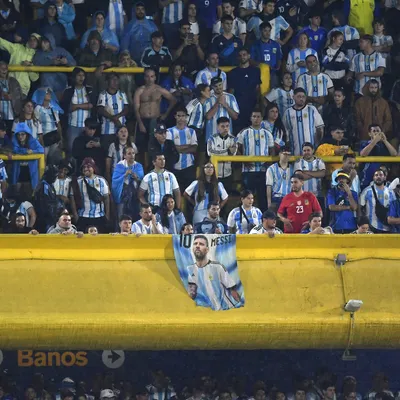 Los hinchas le pidieron a Scaloni que Otamendi no sea titular: "No puede dar tanta ventaja"