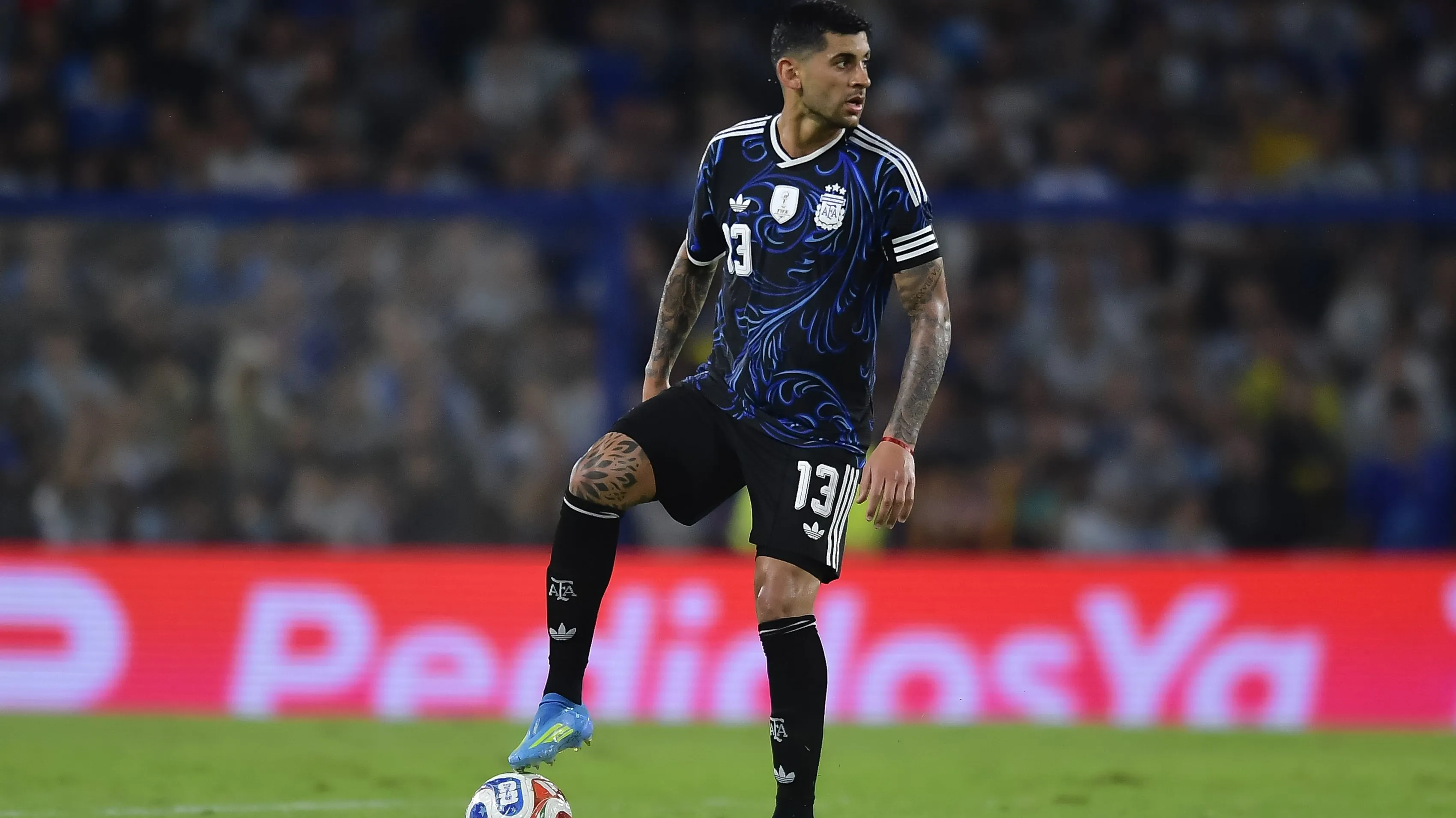 Cristian Romero, defensor de la Selección Argentina frente a Mauritania.
