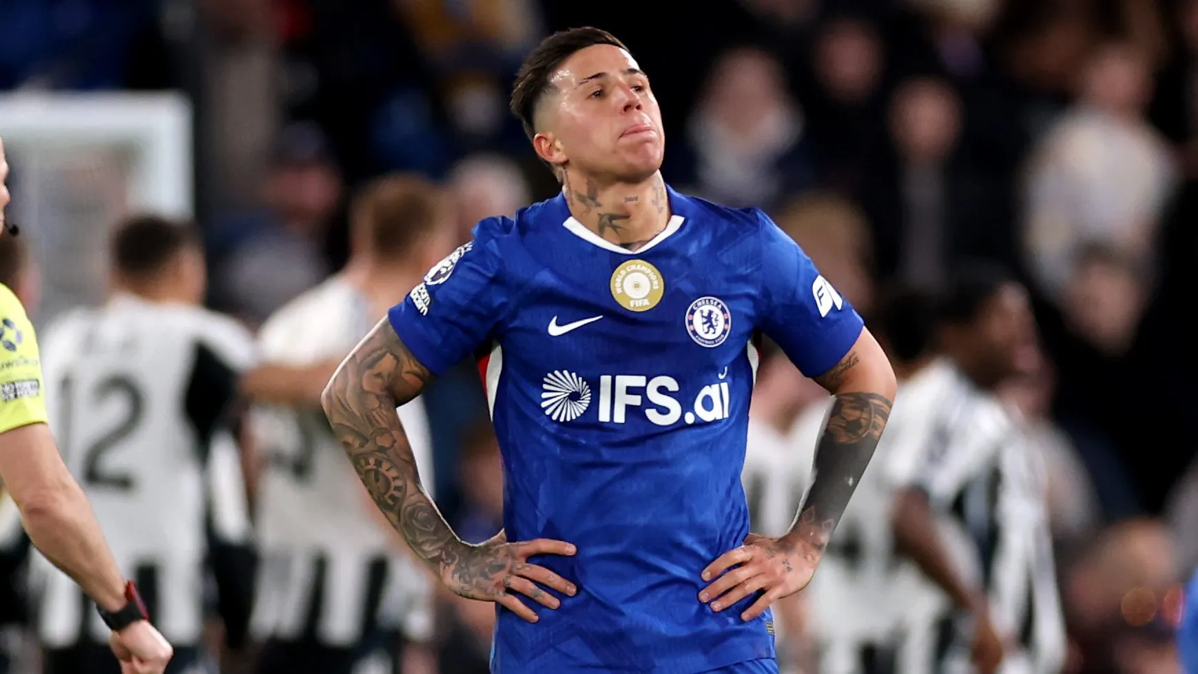 Enzo Fernández sigue sin ser parte del Chelsea, en medio de los rumores que lo vinculan con Real Madrid. (Getty)