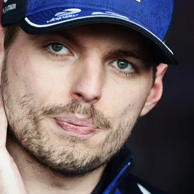 Verstappen confirmó que correrá fuera de la F1 en abril