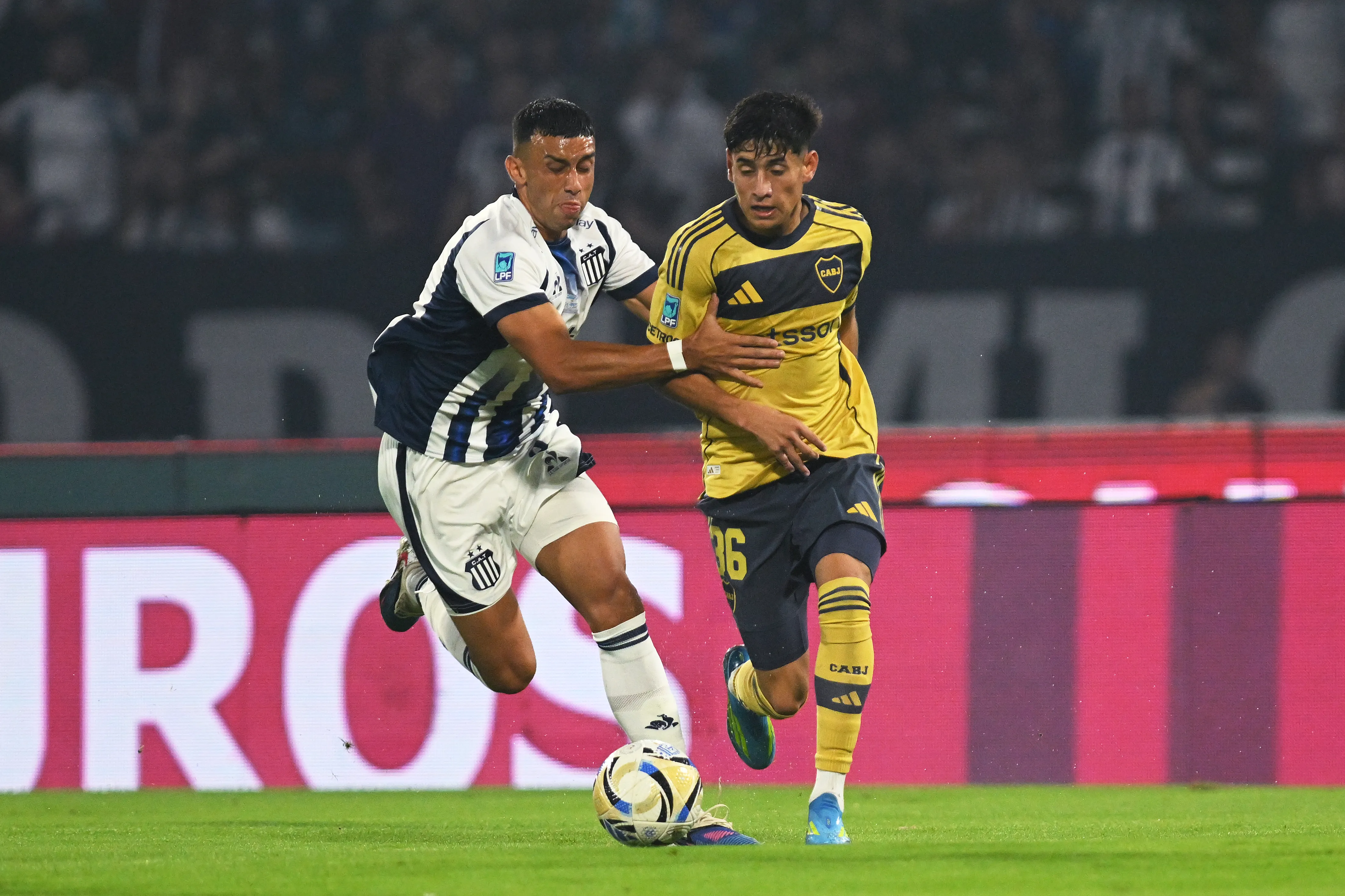 Tomás Aranda vs. Talleres. (Foto: Getty).