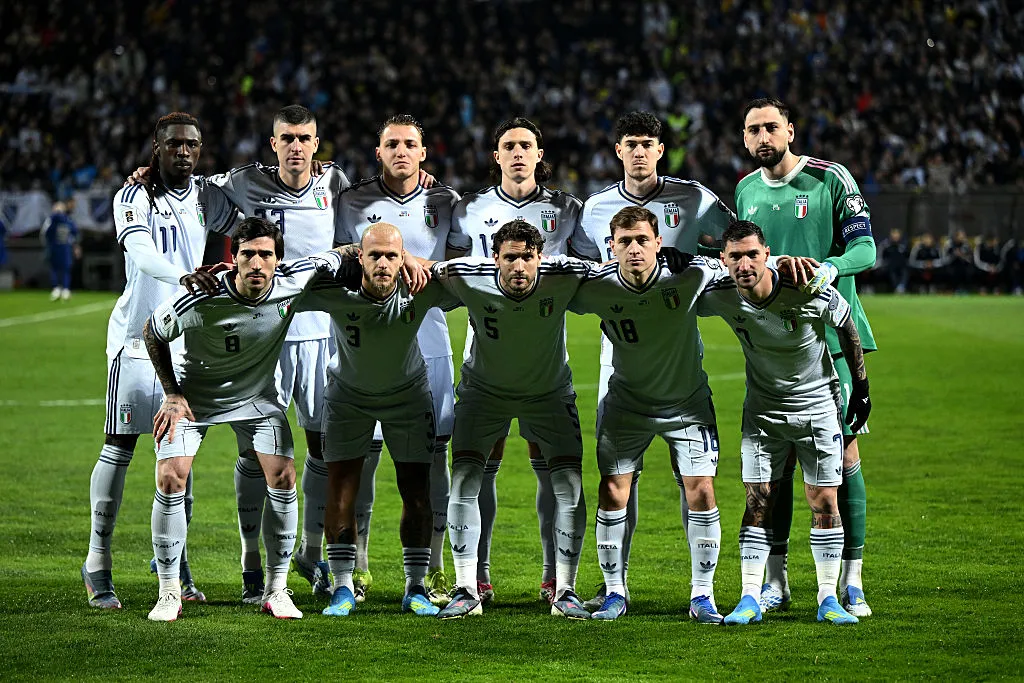 Los jugadores de Italia quisieron arreglar su bono previo al partido con Bosnia. (Getty)
