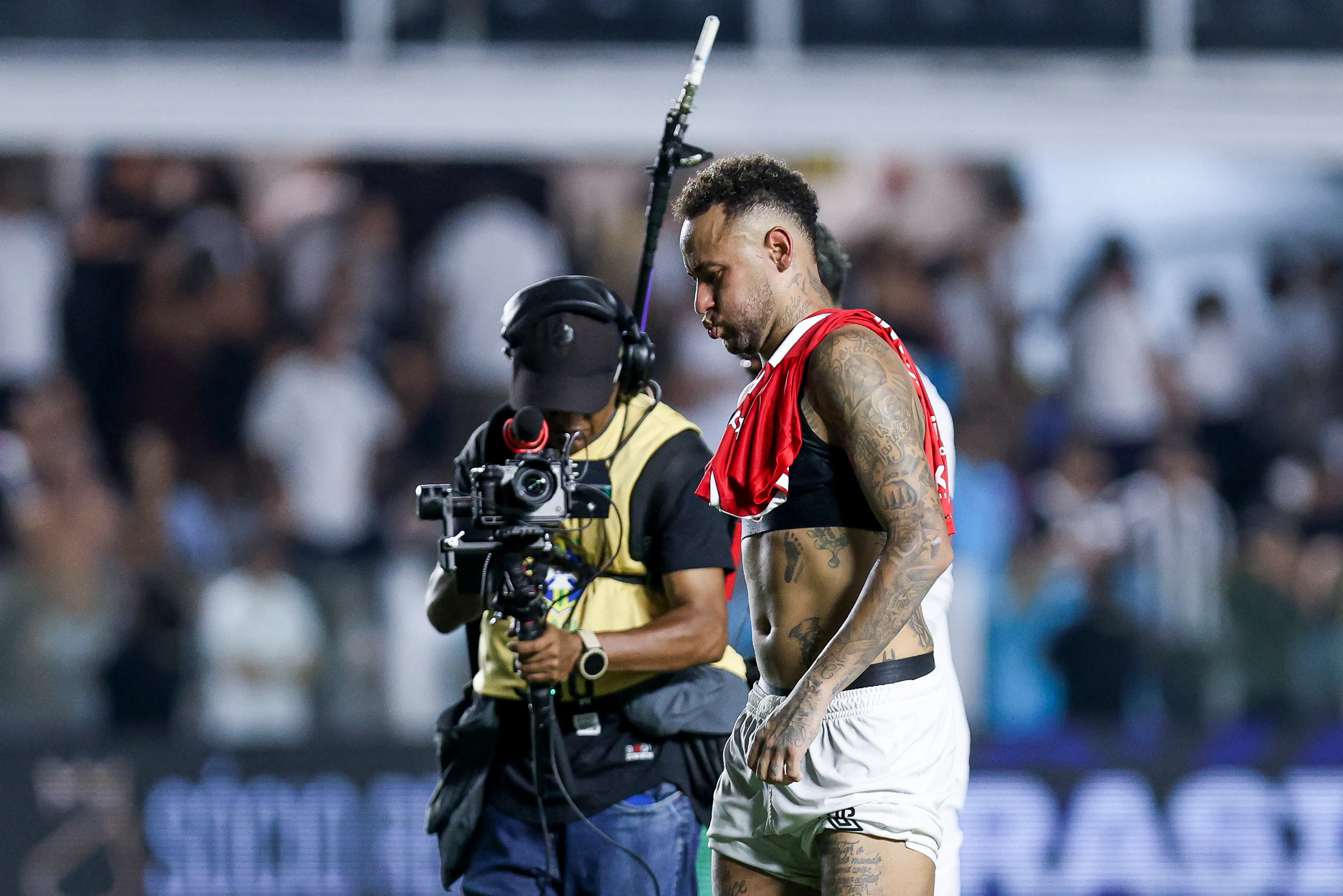 La presencia de Neymar en el próximo Mundial continúa siendo una incógnita.