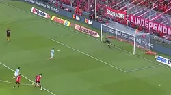 Maravilla Martínez picó y erró su penal en Independiente vs. Racing: Rey le agradeció