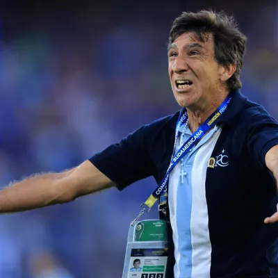 Pronósticos Independiente Petrolero vs Racing: La Academia busca redención en la altura de Sucre