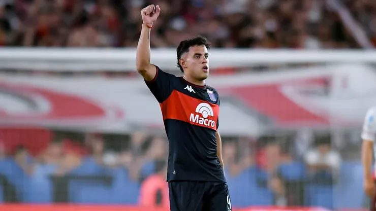 David Romero festeja su gol contra River Plate en el Monumental.