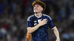 Valentín Barco durante su regreso a La Bombonera con la Selección Argentina.