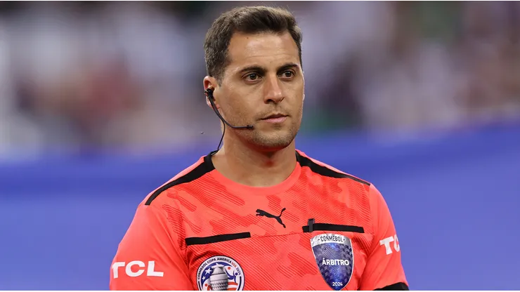 Gustavo Tejera, el árbitro de River vs. Bragantino