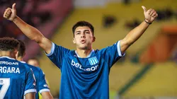 Gonzalo Sosa celebra el primer gol de Racing en Sucre.