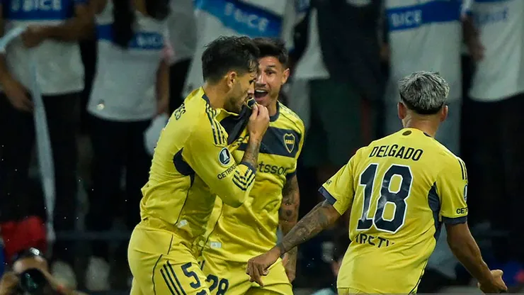 Leandro Paredes celebra el 1-0 de Boca ante Universidad Católica.