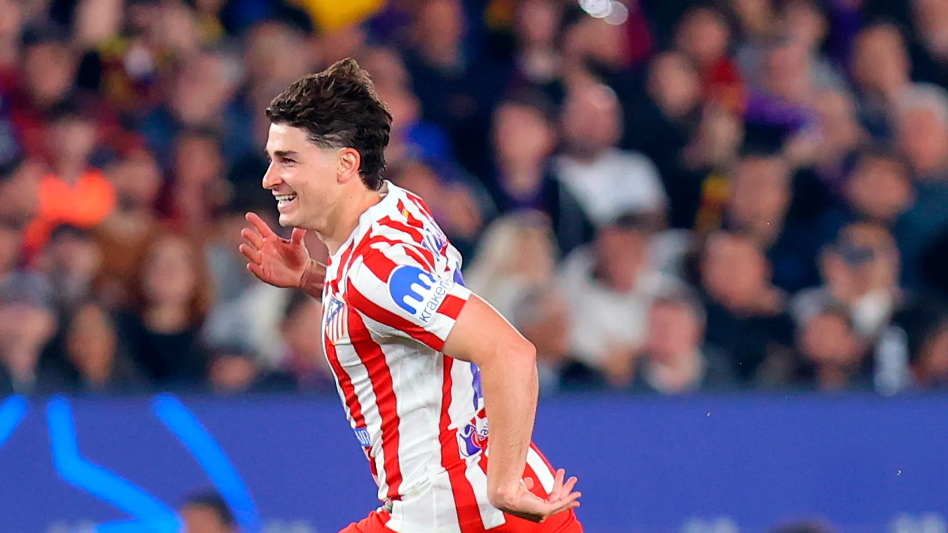 Julián Álvarez celebra el 1-0 de Atlético de Madrid ante Barcelona.