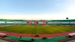 Blooming y River se enfrentan en el Estadio "Tahuichi" Ramón Aguilera Costas.