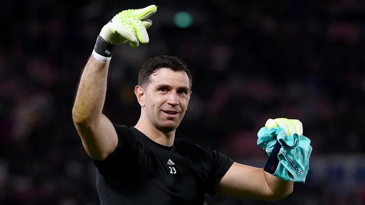 Dibu Martínez, arquero de Aston Villa.